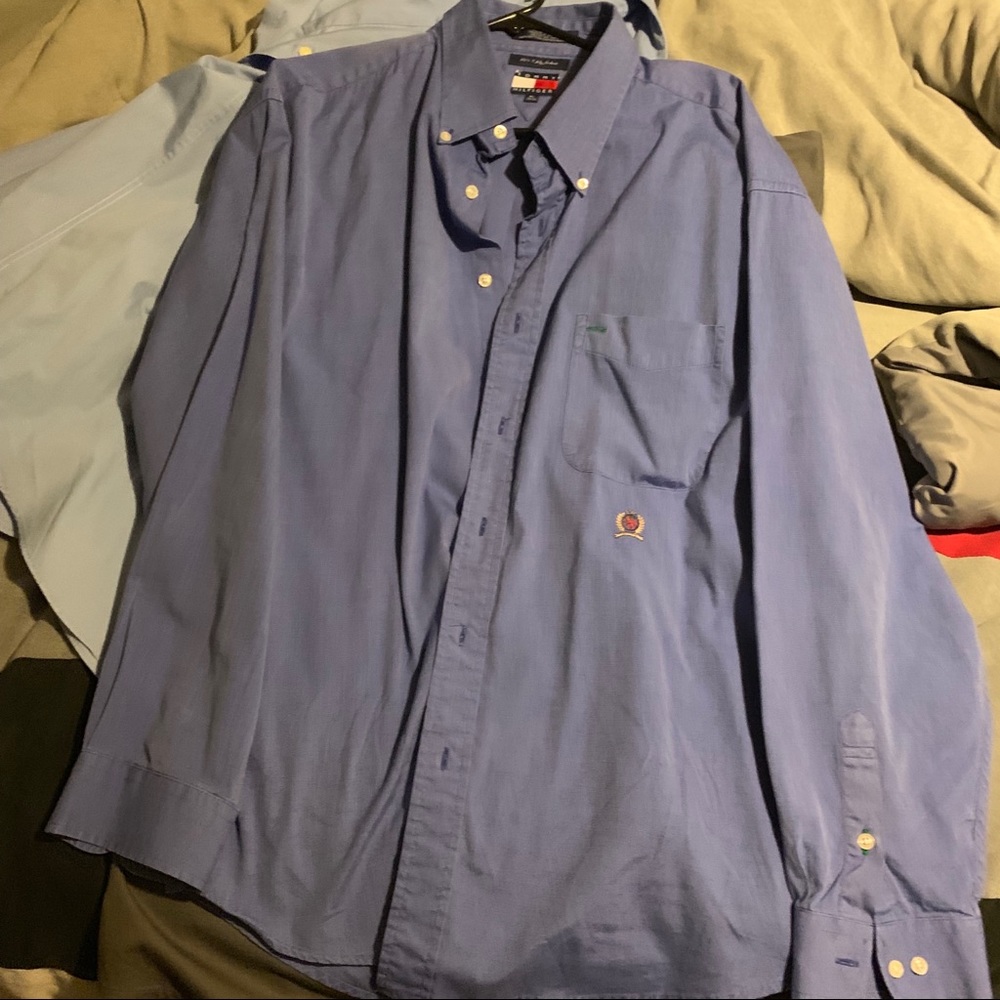 X-LARGE Tommy Hilfiger LONG SLEEVE BUTTON UP SHIRT